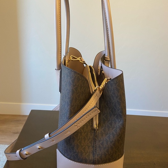 Michael Kors Mercer Gallery Small Signature Logo Satchel - brown/soft pink - Picture 2 of 11